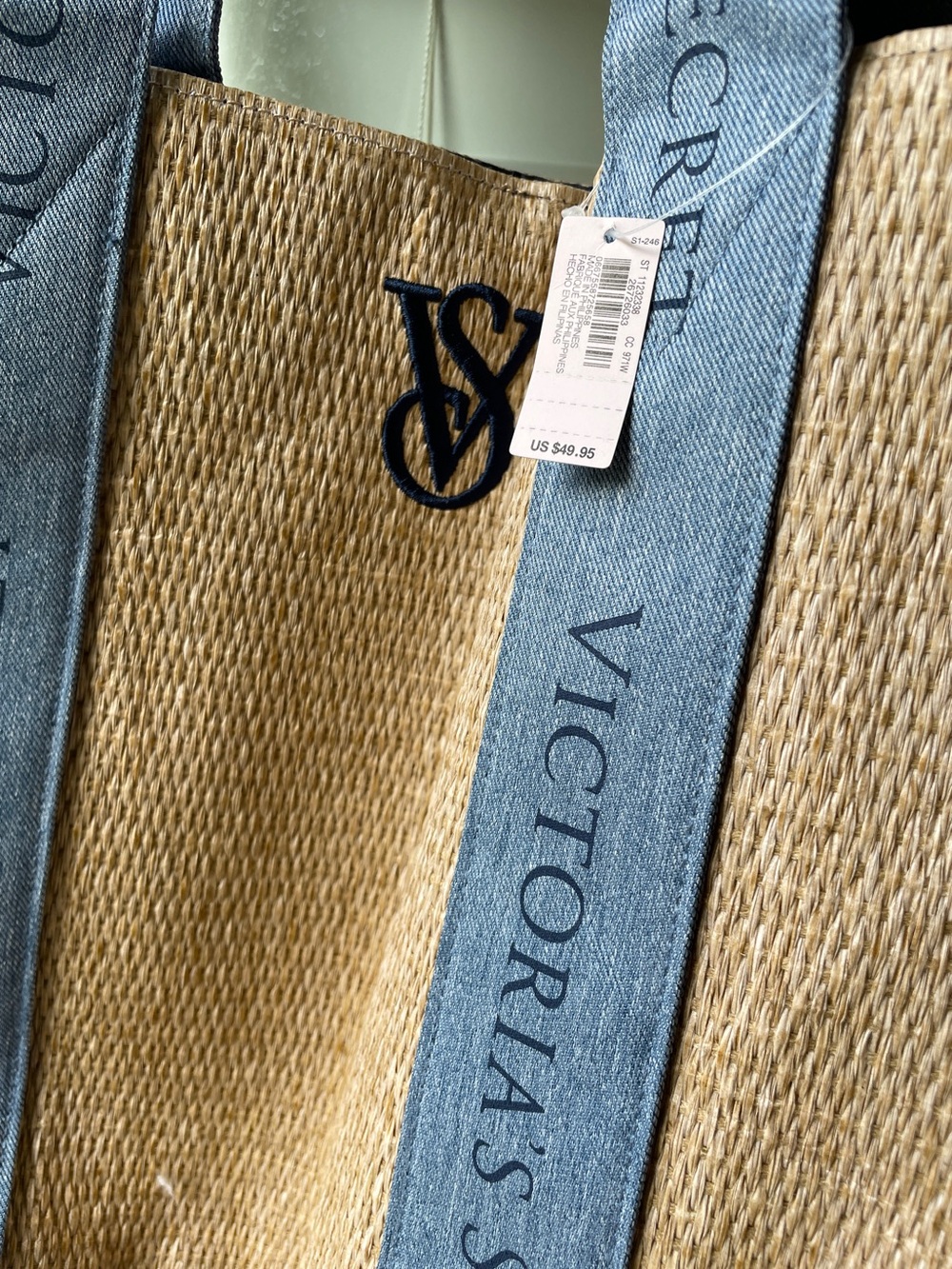 VS Straw Tote - Picture 3 of 7